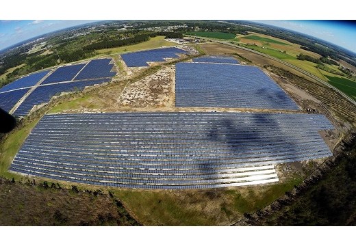 sistema de montagem solar de parafuso à terra japão 47000kw
